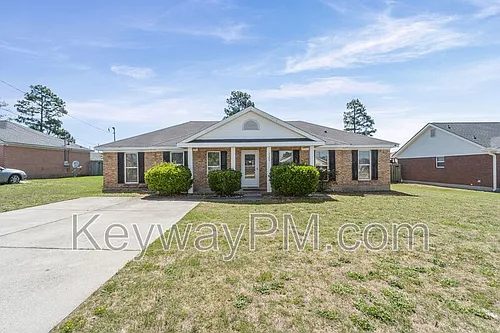 3325 Hamden St Photo 1