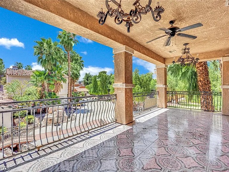 1250 Shadow Ln — Photo 26