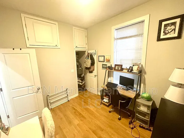 2337 N Janssen Ave #1R — Photo 5