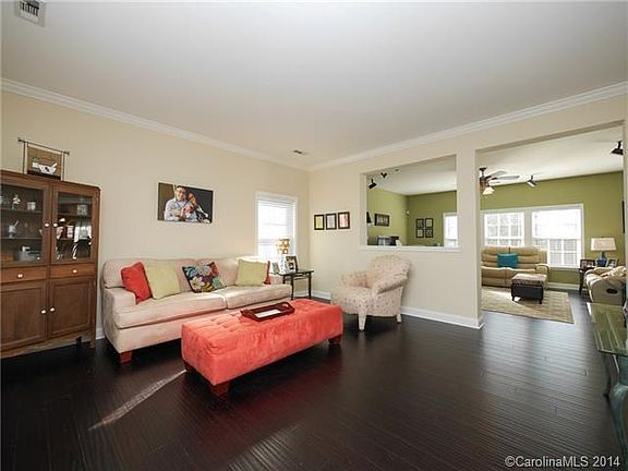 5th image of 5511 Versage Dr