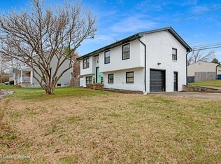 9007 Ash Ave, Pewee Valley, KY 40056