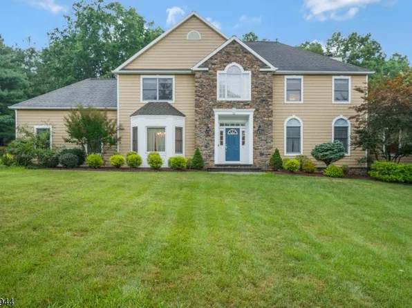 4 Gibson Ter, Bridgewater Twp., NJ 08807