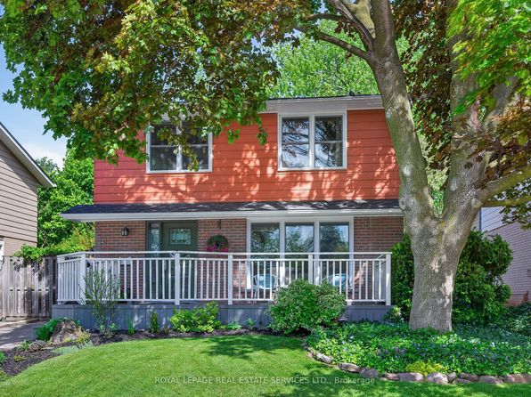 141 Oakdale Dr, Oakville, ON L6H 1J4