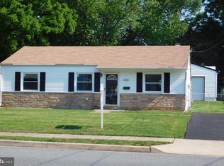 1225 E Longview Dr, Woodbridge, VA