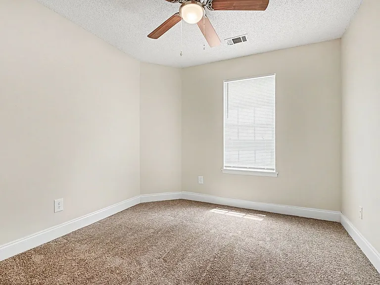3543 Broad Oak Ct — Photo 10