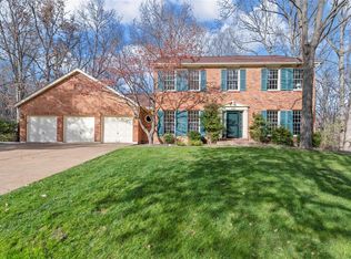 1931 Matterhorn Dr, Ballwin, MO 63011