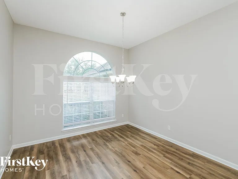3532 Silver Bluff Blvd — Photo 4