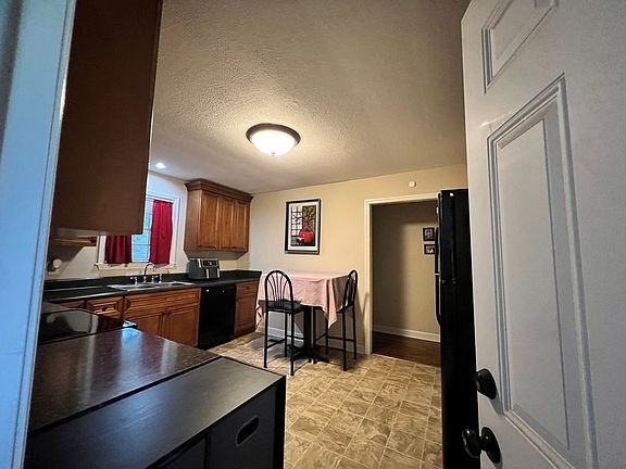 4th image of 1314 Drew Ave