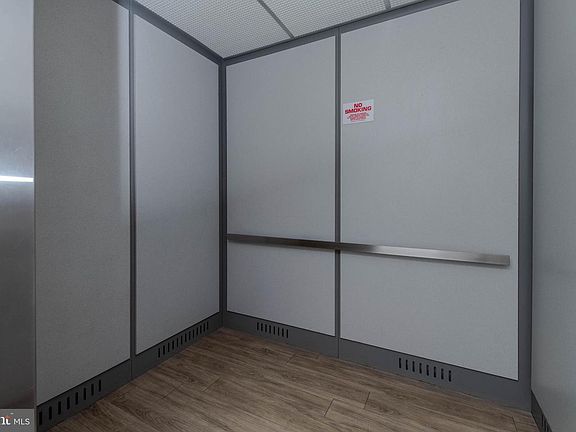 5th image of 5082 Brightleaf Ct