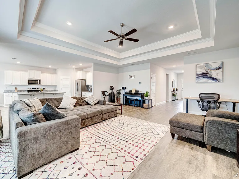 460 Albert Meadow Ln — Photo 7