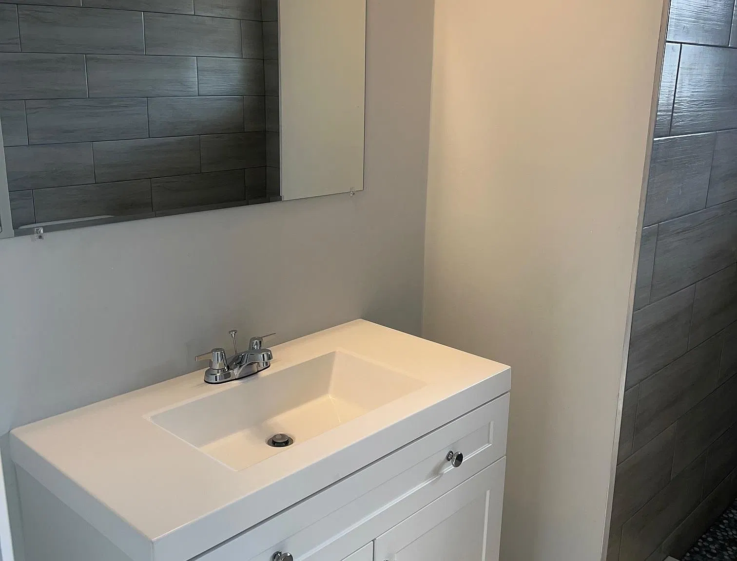 2 bed, 1.5 bath, 1036 sqft, $1,900 — Photo 4