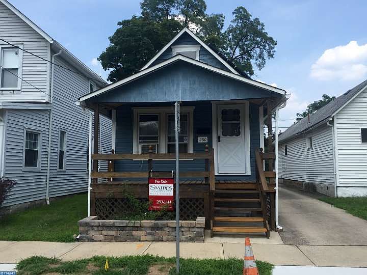 2nd image of 360 McClellan Ave