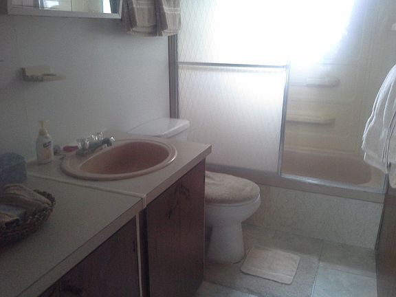 4th image of 130 Patricia Ave #B