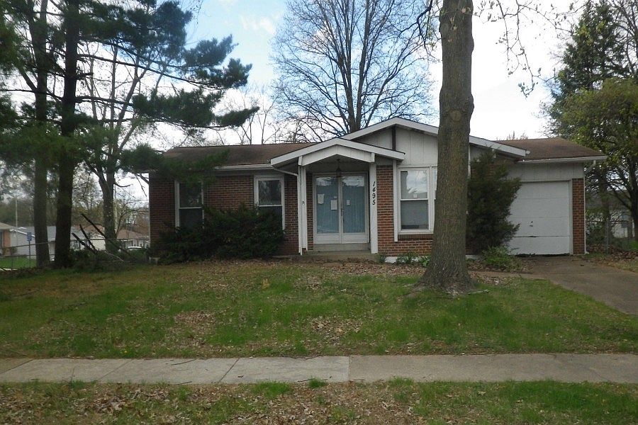 1st image of 1495 El Centro Dr