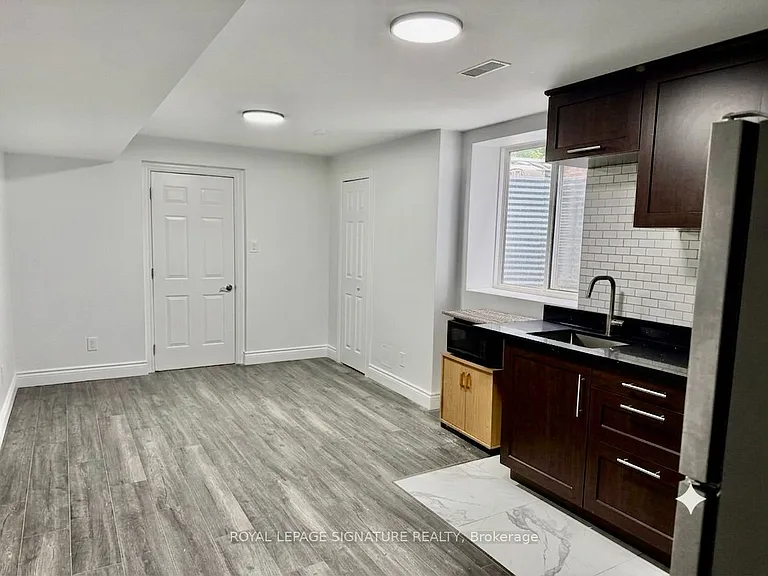 80 Midcrest Cir — Photo 2