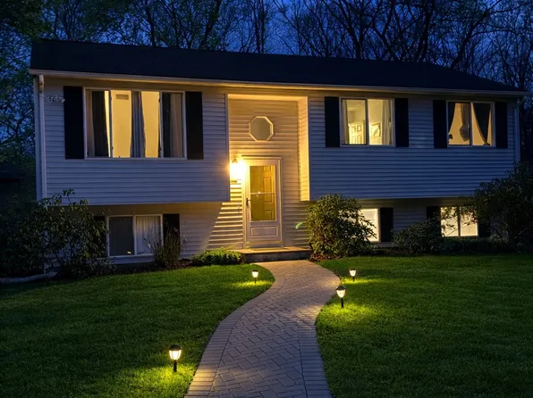 (undisclosed Address), North Kingstown, RI 02852