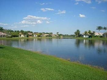 3rd image of 2572 Jardin Dr