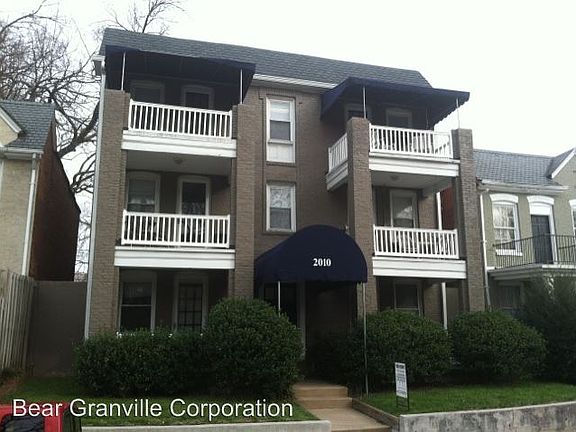 3rd image of 2010 Rosewood Ave APT 8