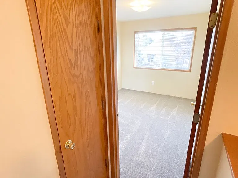 5710-5712 Glenridge Way #5714 — Photo 24