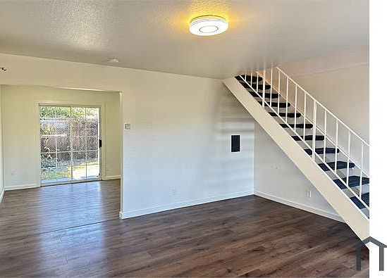 4th image of 685 Cary Ave APT 6