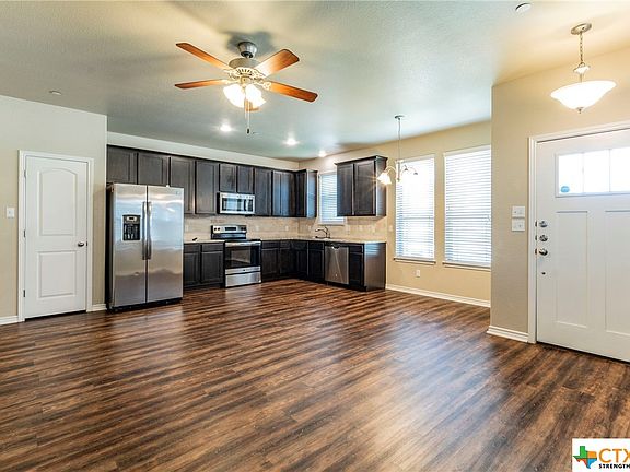 3rd image of 716 Westfield Blvd