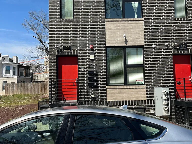 2039 N College Ave #A — Photo 4