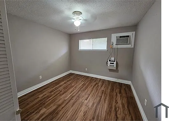 4131 NW 23rd St — Photo 10
