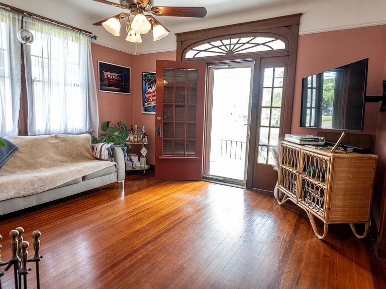 405 Franklin Ave — Photo 4
