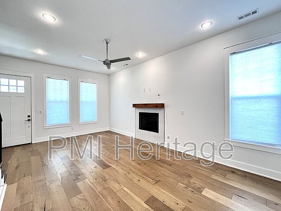 5th image of 1372 S Duncan Ave