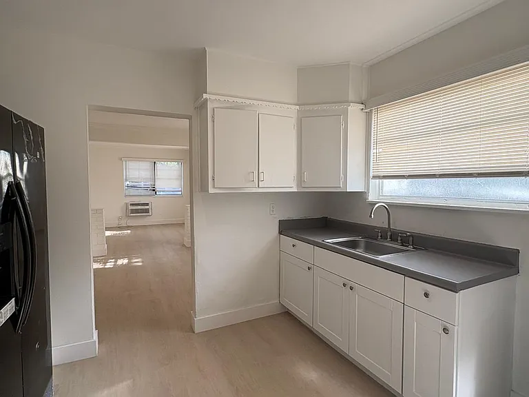 119 NE 56th St #1 — Photo 11