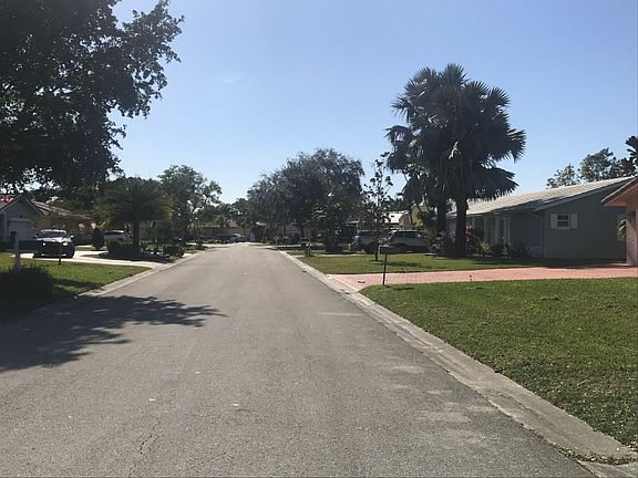 4th image of 4420 NW 106th Ave