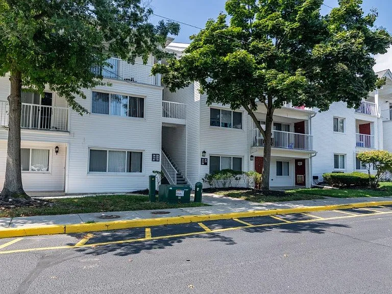 Seagrass Cove Apartment Homes — Photo 16