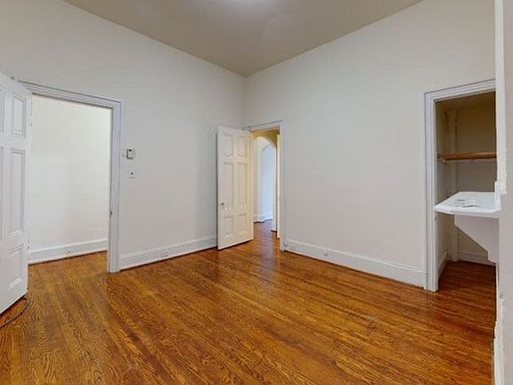 4th image of 262-64 S 21st St #262-3F