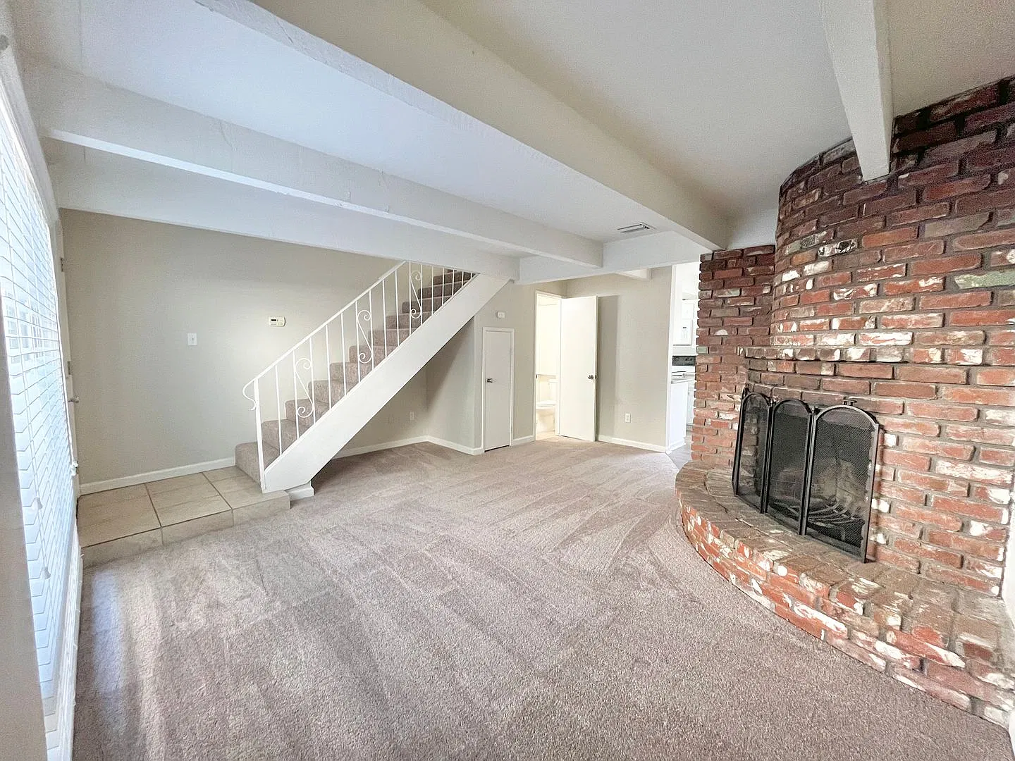 2326 V Street — Photo 4