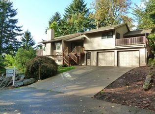 10575 SE Fairway Dr, Happy Valley, OR 97086