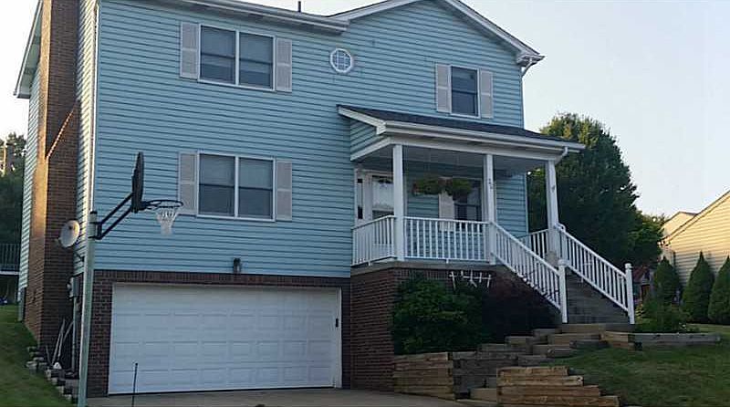 1st image of 20 Oakridge Dr