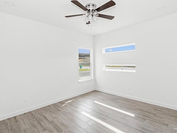 3rd image of 1300 W Platinum Dr #2