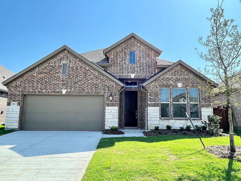 1st image of 1837 Everglades Dr