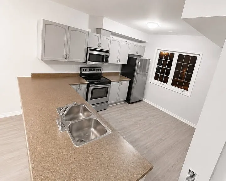175 Stanley St #39 — Photo 6