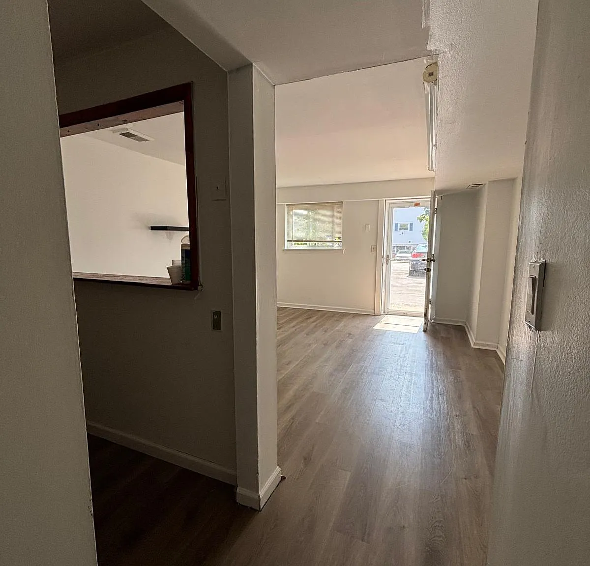 51 Elissa Ln — Photo 4