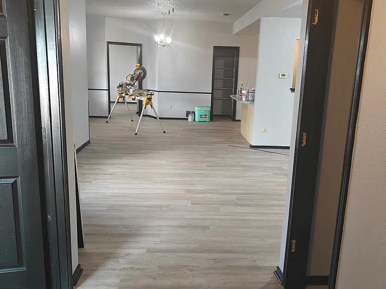 1040 Iola Ave — Photo 6