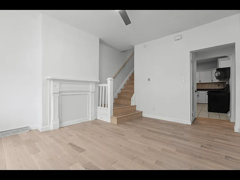 5238 Wickliff St — Photo 3