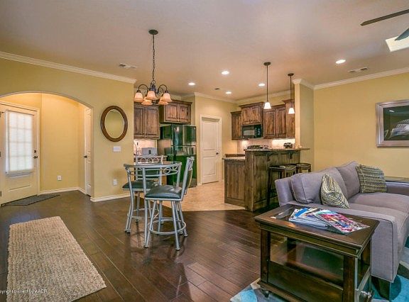 5th image of 1014 Rosenda Ln