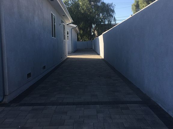 5th image of 6733.4 Kraft Ave
