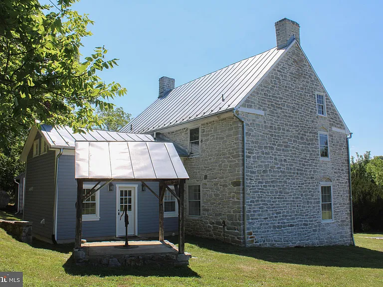 242 Fort Bowman Rd — Photo 30