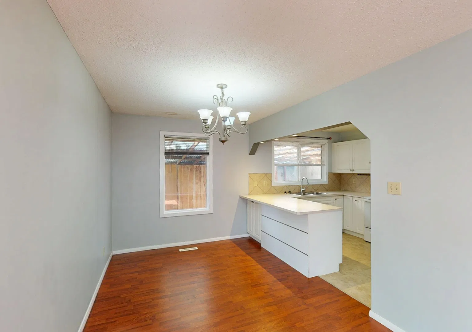 5116 Forego Ave Se — Photo 2