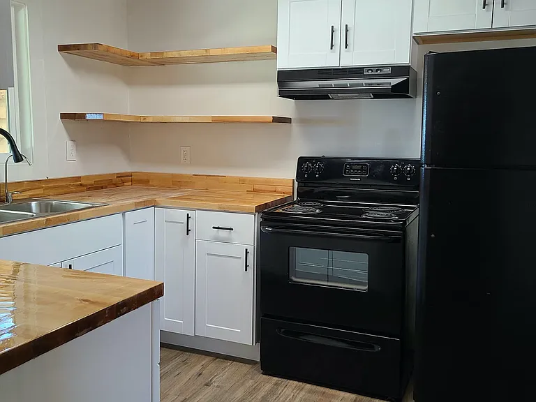 15905 Ellis Ave — Photo 7