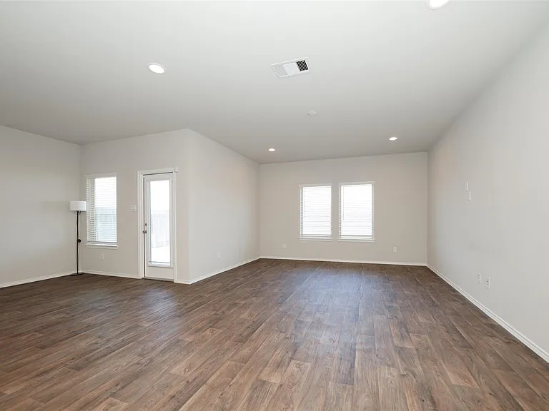 20818 Edmeston Way — Photo 21