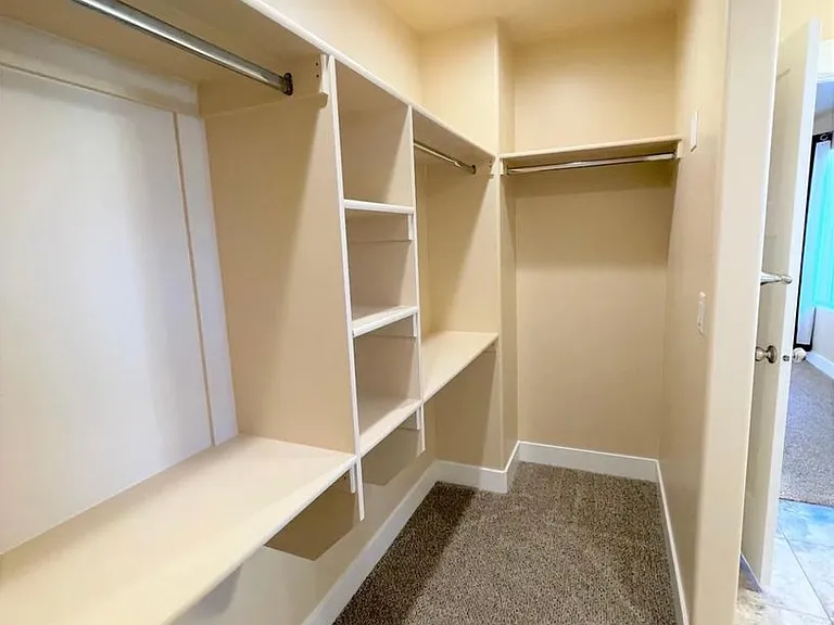 873 S 110 W — Photo 15