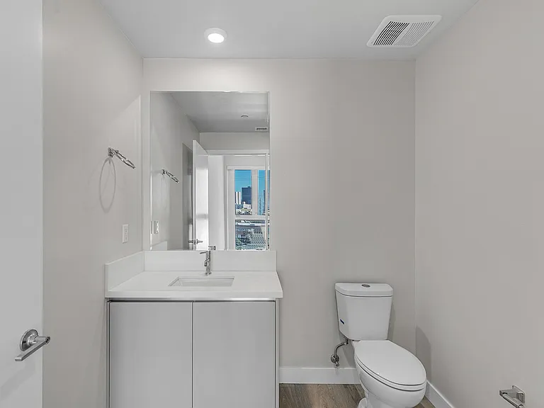 825 Coronado — Photo 29